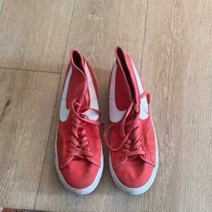 Nike Women's Red and White Sneakers